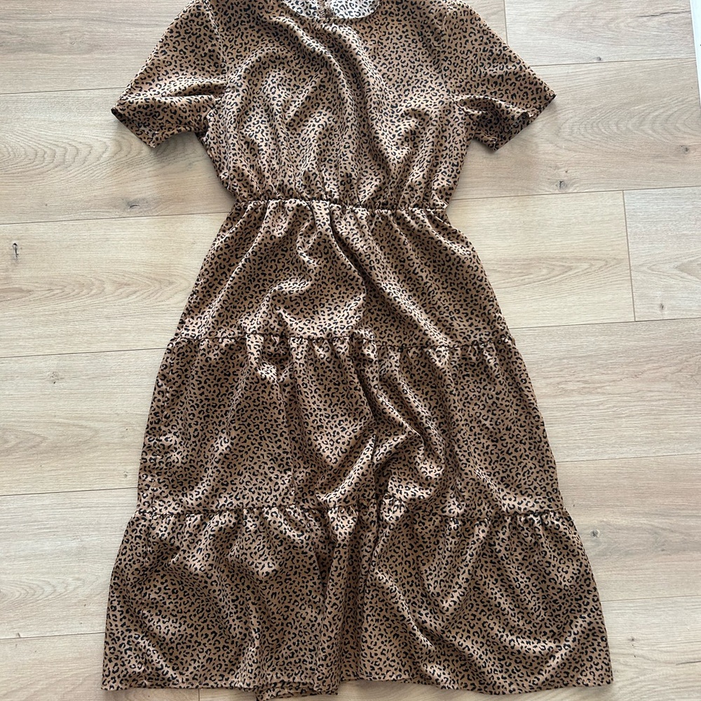SHEIN Brown Leopard Print Midi Dress